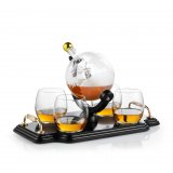 Whiskey carafe Moose 85 cl with 4 glasses and wooden tray